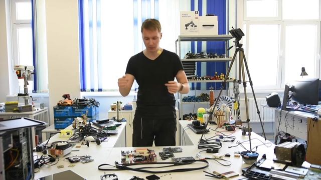 Видеокурс по теме: «Компьютерная грамотность» - Урок 2 - Устройства ввода/вывода смотреть онлайн