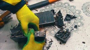 Свинец. Разбираем аккумуляторную батарею для ИБП.