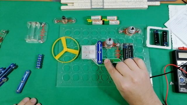 Конструктор Знаток. Измеряем мощь, крутим пропеллер! смотреть онлайн