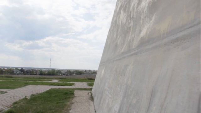 Пирамида в Подмосковье, давайте глянем! смотреть онлайн
