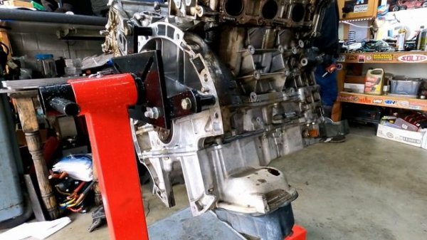 2005 Nissan Xterra VQ40DE Engine Replacement - Cleanup and Disassembly