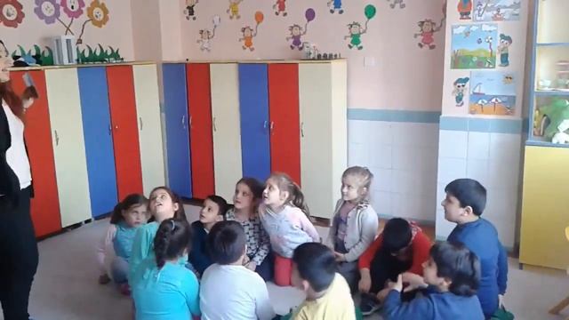 "Who took the cookie from the cookie jar?" Game смотреть онлайн