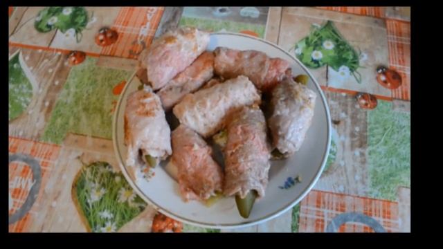 Огурчики в мясной шубке смотреть онлайн