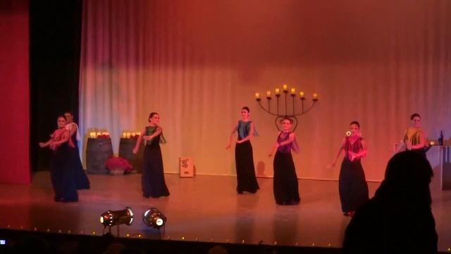 Devórame otra vez, Instituto de danza flamenca Solea смотреть онлайн