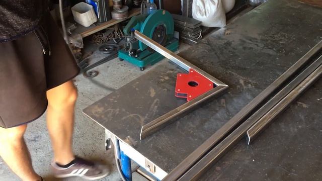 Как сделать вешалку своими руками? Как варить угловое соединение? Tesla Weld MIG/MAG/FCAW/TIG 302 смотреть онлайн