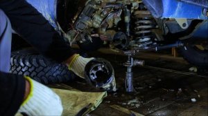 Замена ШРУСа на Ниве. ВАЗ - 21214. Как быстро снять гранату на Ниве.