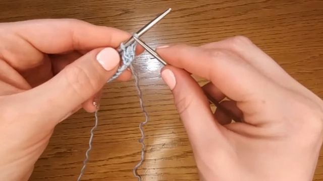 Легкий весенний узор спицами. Ажурная сеточка. Knitting pattern. смотреть онлайн