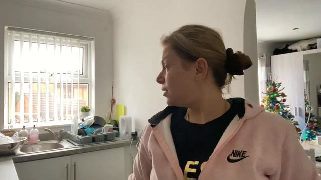 ВЛОГ/новости😁в кафе☕️снимать или не снимать📹 смотреть онлайн