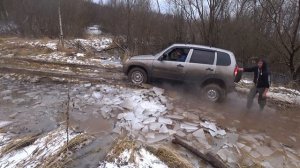 Шевроле Нива. Или возможности Chevrolet Niva на бездорожье в заводской комплектации...