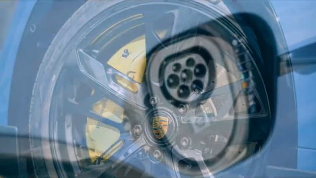 2022 Porsche Taycan Turbo S Cross Turismo смотреть онлайн