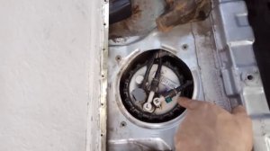 Митсубиси Каризма Замена топливного фильтра