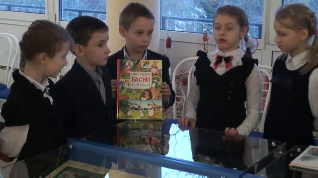 Страна читающая - Екатерина Чижевская читает произведение И.А. Крылова "Стрекоза и Муравей" смотреть онлайн