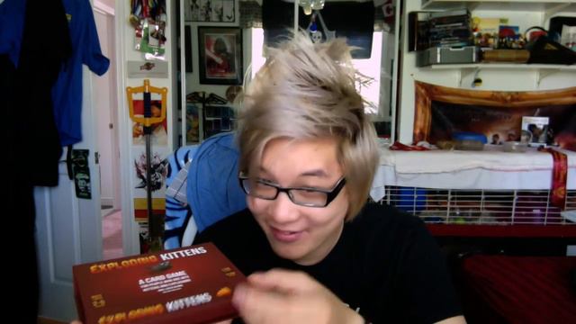 EXPLODING KITTENS UNBOXING! смотреть онлайн