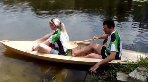 Тест драйв самодельной лодки байдарки из фанеры на колёсах и на воде.