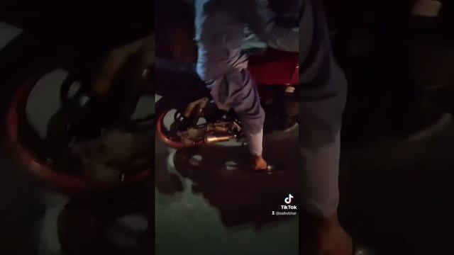 Yamaha xjr 400cc смотреть онлайн