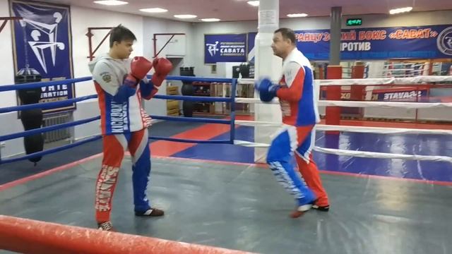 Наработка дистанции для точно контролируемого удара в касание.