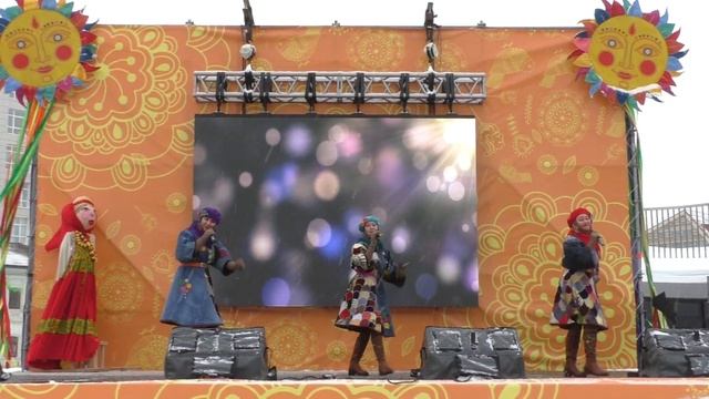 Фолк-группа КРУЖЕВО - Выйду на улицу (Широкая масленица Пермь 26.02.2023) смотреть онлайн
