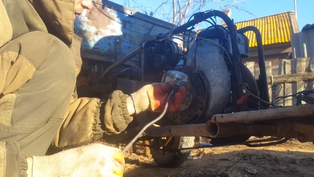 Установка зажигания на магнето , завожу мотороллер после плаванья в реке . смотреть онлайн