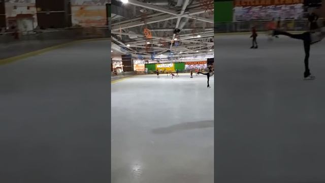 Каток МЕГАНОМ Симферополь смотреть онлайн