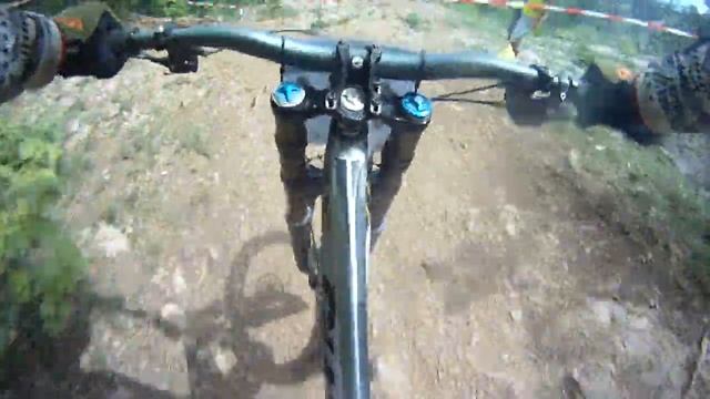 FreeRate DH 2013, Yalta, Ai-Petri, training run смотреть онлайн