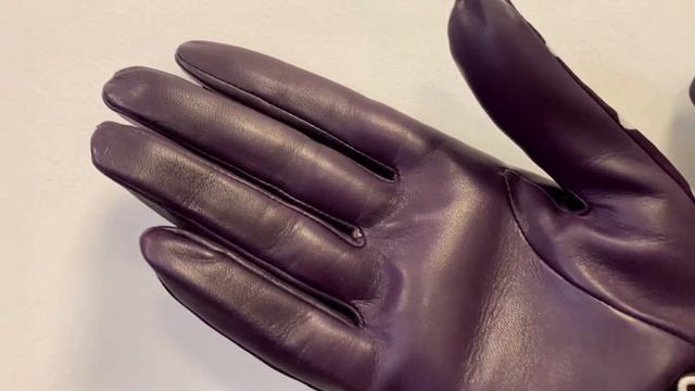 Перчатки из натурального шелка и кожи, модель Моцарт смотреть онлайн