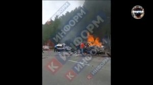 Трагедия в Тюменской области: четыре человека сгорели в огненной автокатастрофе