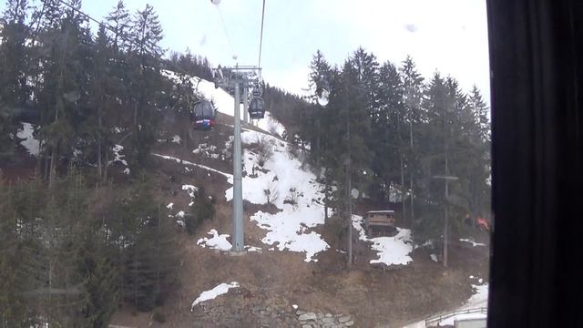 Risalita integrale cabinovia Doppelmayr "Piculin" - San Martino in Badia (BZ) / Kabinenbahn / 缆车 смотреть онлайн