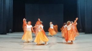 Женский вальс "А годы летят"