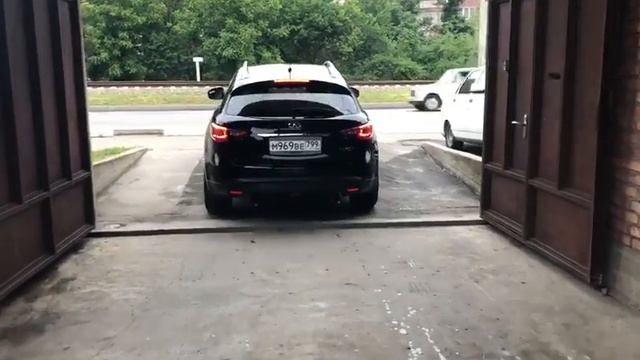 BRAAFA-TEAM INFINITI (EXHAUST) смотреть онлайн
