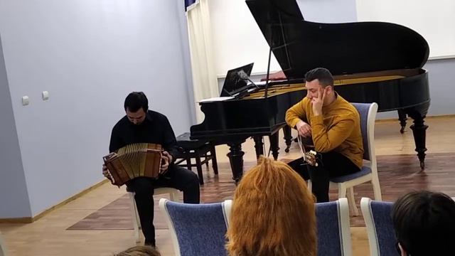 Пьяцоло. Бандонеон и гитара. смотреть онлайн