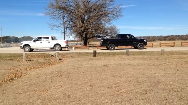 Ford F-150 vs Toyota Tundra Round 1 смотреть онлайн