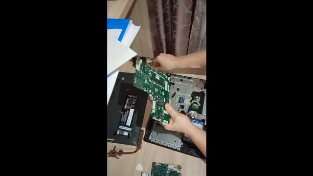 Замена материнской платы ноутбук LENOVO IDEAPAD 330 15 AST 14 AST. Ремонт. Разборка. Сборка.Леново смотреть онлайн