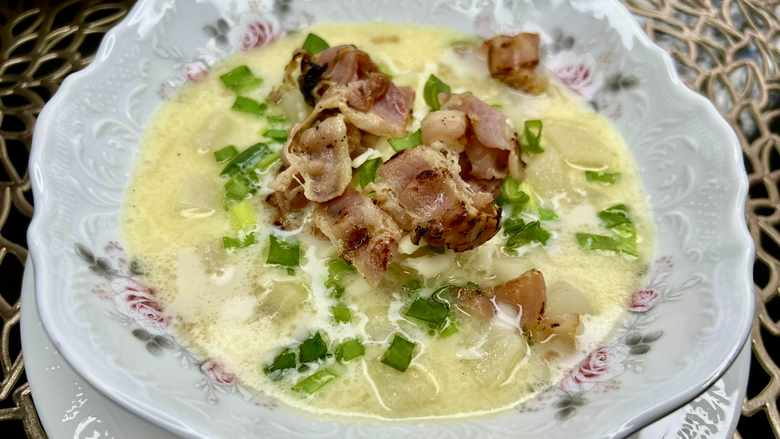 Картофельный суп с беконом ? смотреть онлайн