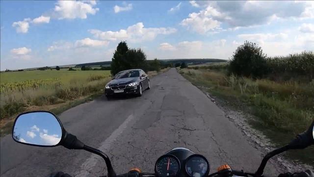 Bajaj Boxer vs Bajaj Avenger на плохой дороге, синие на Cezet и спонтанное путешествие в Шаровку смотреть онлайн