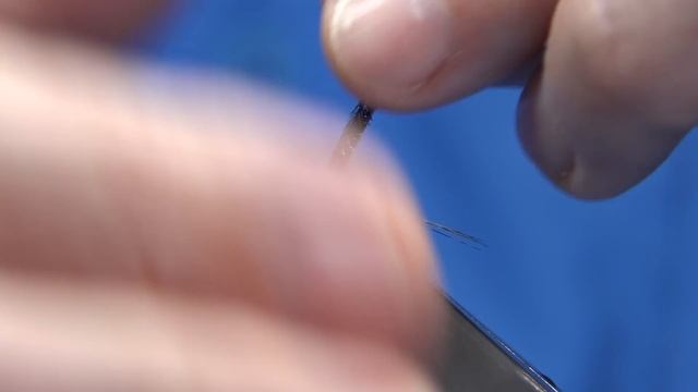 Tying a Duck Fly Cruncher by Davie McPhail смотреть онлайн