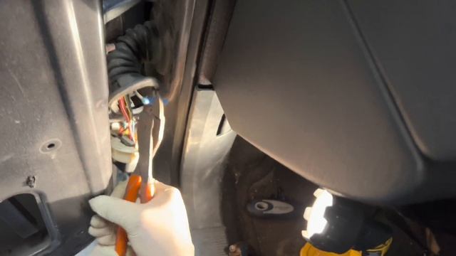 How To Fix Broken Wire In Car Door смотреть онлайн
