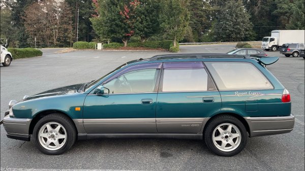 1996 Nissan Avenir Salut GT-Turbo 4WD ATTESA С 2,0-литровым двигателем SR20DET(Интерьер и экстерьер)