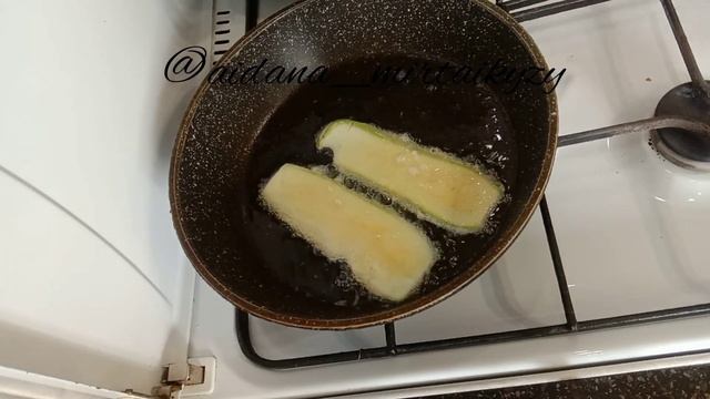 Рулет из Кабачков.Кабачковый рулет.Рецепты на Праздник. смотреть онлайн