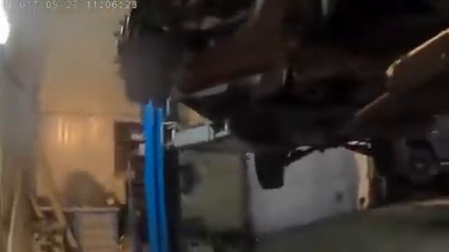 замена стоек стабилизаторов Mitsubishi Pajero (Мицубиси Паджеро)