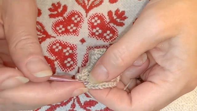 Crochet for beginners - Section 2, Lesson 6 / Crochet in a circle / Carnation смотреть онлайн