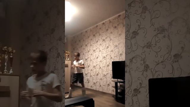 Крутая работа бойца.Каратэ в Анапе. смотреть онлайн