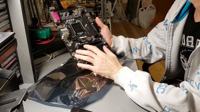 Asrock h81 pro btc r2.0 смотреть онлайн