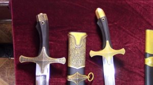 Сравнение заказной и стандартной мамлюкских сабель (К-122) производства "Назаров и Калибр" (Иваново)