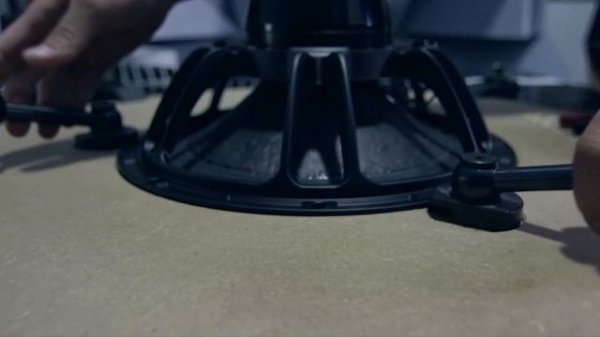 D&B AUDIOTECHNIK V-SERIES | SUN-SYSTEM