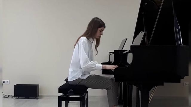 Потапова Анна, 15 лет. Эдвард Григ - Соната ор.7 смотреть онлайн