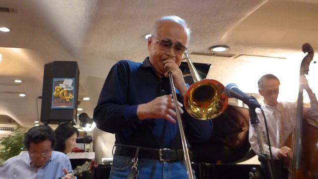 White Cliff Of Dover - New Orleans Rascals смотреть онлайн
