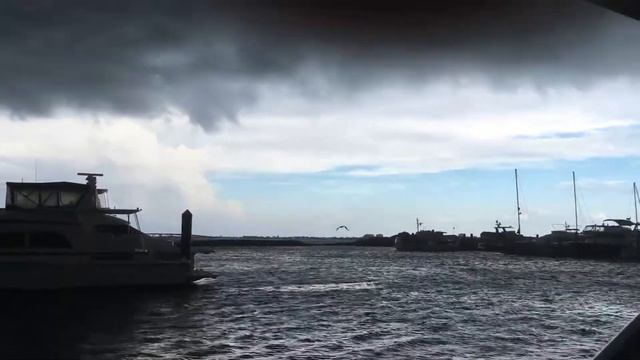S/V Magnolia Ep. 35- Storm clouds and high winds at Ft. Pierce смотреть онлайн