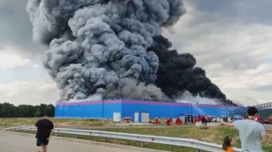 В ПОДМОСКОВЬЕ ГОРИТ СКЛАД OZON