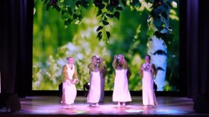 Танец "Матушка Земля" в исполнении творческого коллектива МБДОУ детский сад № 3 "Рябинка"