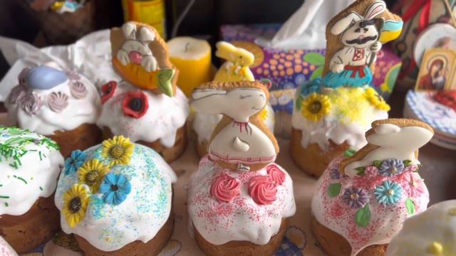 Пасхальные куличи. Easter baking. смотреть онлайн